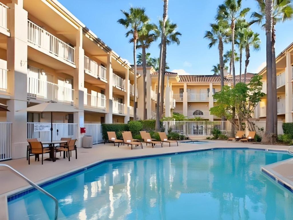 Hotel San Diego-Rancho Bernardo Екстериор снимка