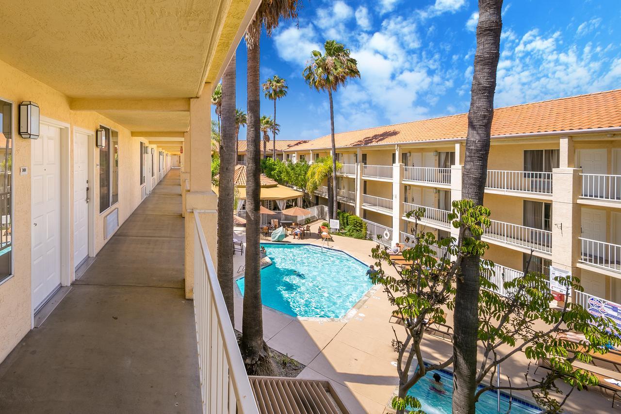 Hotel San Diego-Rancho Bernardo Екстериор снимка
